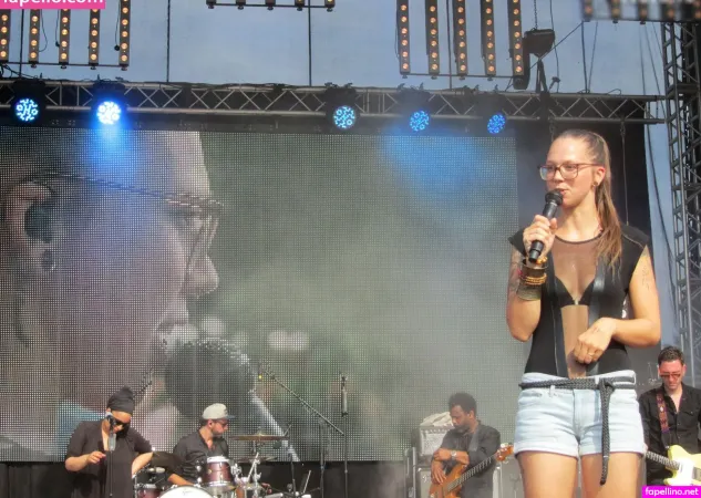 Stefanie Heinzmann OnlyFans Thumbnail #0qvVuNK6jg