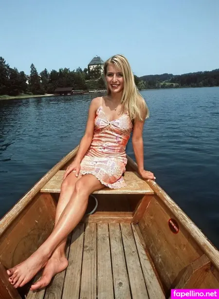 Stefanie Hertel OnlyFans Thumbnail #FK2NzkXK2X