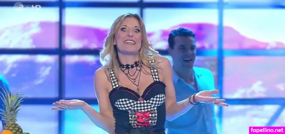 Stefanie Hertel OnlyFans Thumbnail #lQtmDWVTQZ