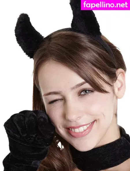 Stefanie Joosten OnlyFans Thumbnail #7XeRTipIEJ