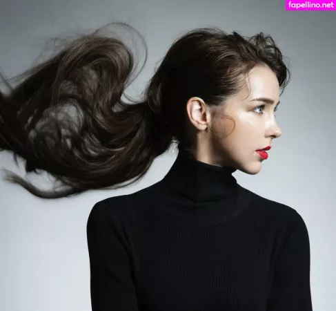 Stefanie Joosten OnlyFans Thumbnail #I2UMuBzWX4