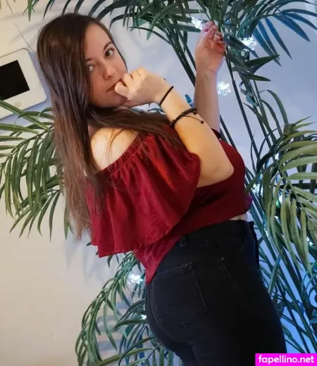 Stefanie Juicy OnlyFans Thumbnail #Dju9mj5SqD