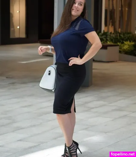 Stefanie Juicy OnlyFans Thumbnail #vGexyfNs7Q