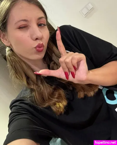 Stefanie Moon OnlyFans Thumbnail #dpNCl7UERC