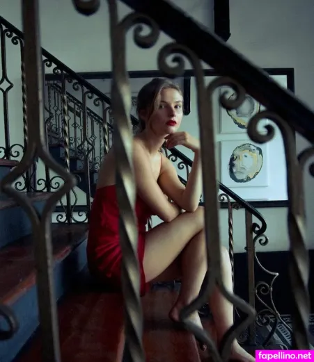 Stefanie Scott OnlyFans Thumbnail #QbpTzmDjbo