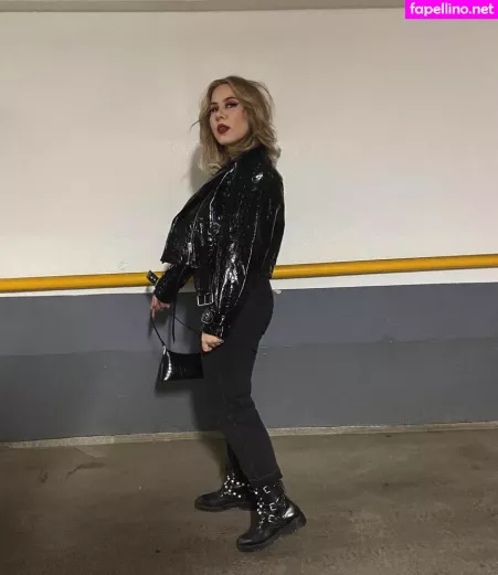 Stefanie OnlyFans Thumbnail #0D8O6dBqZu