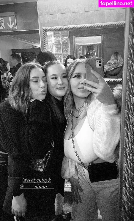 Stefanie OnlyFans Thumbnail #14CxXbQBsZ