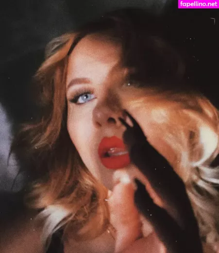 Stefanie OnlyFans Thumbnail #2KneK5dBiV