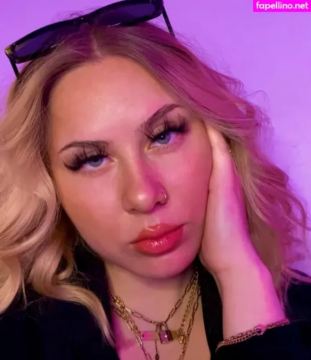 Stefanie OnlyFans Thumbnail #QMtOMg6qek