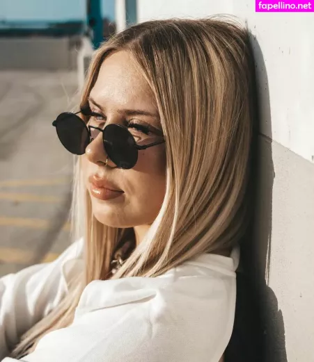 Stefanie OnlyFans Thumbnail #frATSs4nWH