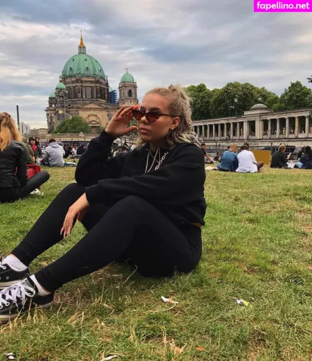 Stefanie OnlyFans Thumbnail #xeTk5VPxqq