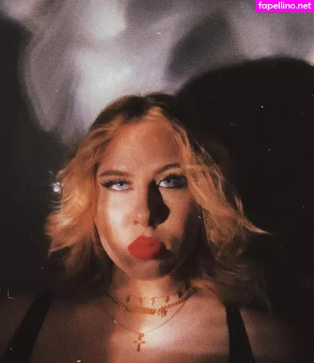 Stefanie OnlyFans Thumbnail #y2o244Wbic