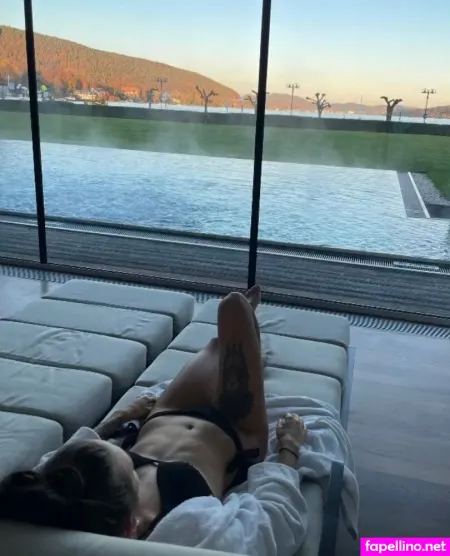 Stefaniebellina OnlyFans Thumbnail #RjyXtGrq7o
