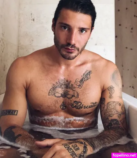 Stefano De Martino OnlyFans Thumbnail #5d0OIcN3Up