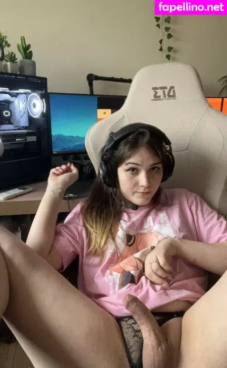 Stefany Freitas OnlyFans Thumbnail #VpxiO19X4F