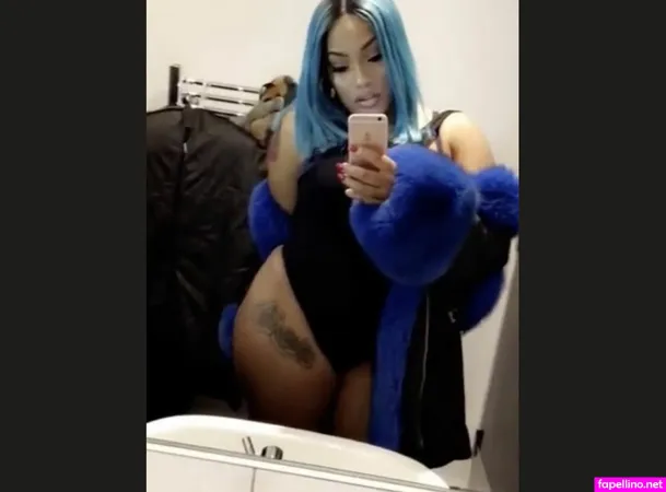 Steff London OnlyFans Thumbnail #90sfdX4or9