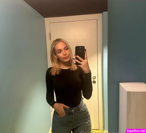 Steffi Blum OnlyFans Thumbnail #kgDYI9lLCM