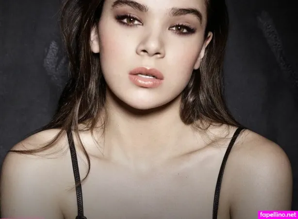 Steinfeld OnlyFans Thumbnail #wNWIygoMj7