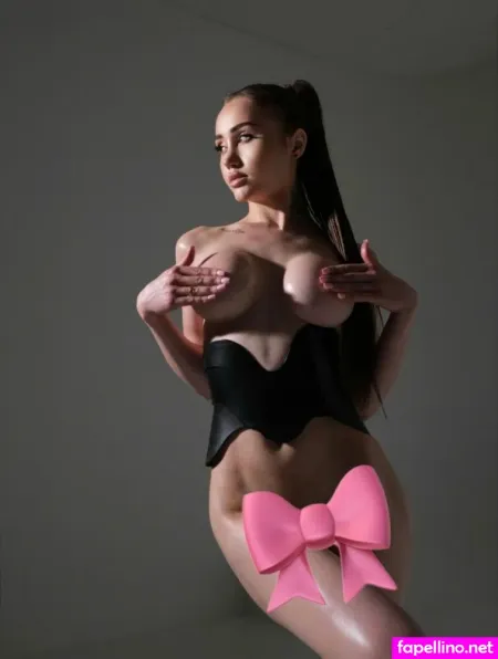 Stella 888 OnlyFans Thumbnail #nHrGhdi4JI