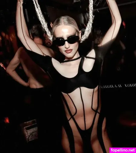 Stella Bossi OnlyFans Thumbnail #PaR97mgjpC