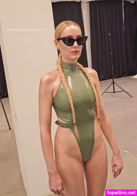 Stella Bossi OnlyFans Thumbnail #QDYhEKGNvK