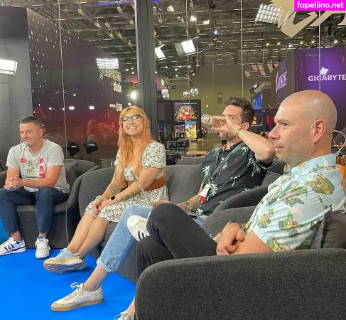 Stella Chung 1 OnlyFans Thumbnail #6lPbjmFWSV