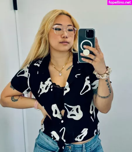 Stella Chung 1 OnlyFans Thumbnail #GNJg652Hb1