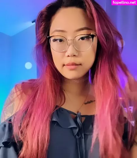 Stella Chung 1 OnlyFans Thumbnail #XeJ9b7D3n3