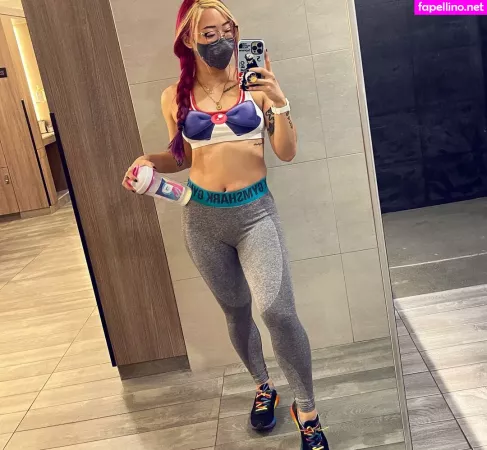 Stella Chung 1 OnlyFans Thumbnail #iN5Rg08Xz1