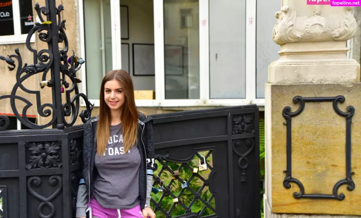 Stella Cox OnlyFans Thumbnail #c4BGmOHk2A