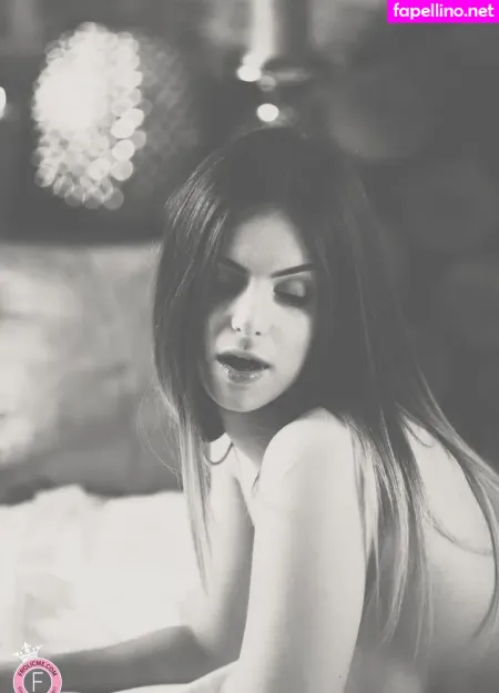 Stella Cox OnlyFans Thumbnail #s7UIyFpGc0