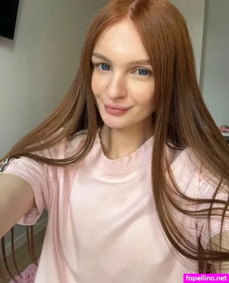 Stella Crystal OnlyFans Thumbnail #xLRWQ5GGLA