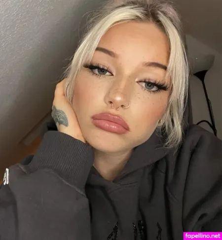 Stella Ferreira OnlyFans Thumbnail #GaC4sO7bHa