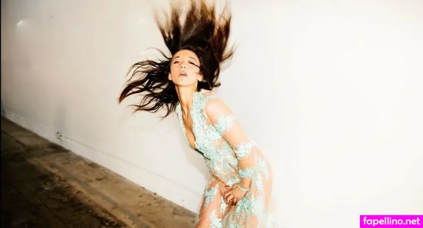 Stella Maeve OnlyFans Thumbnail #cRZNkw53Te