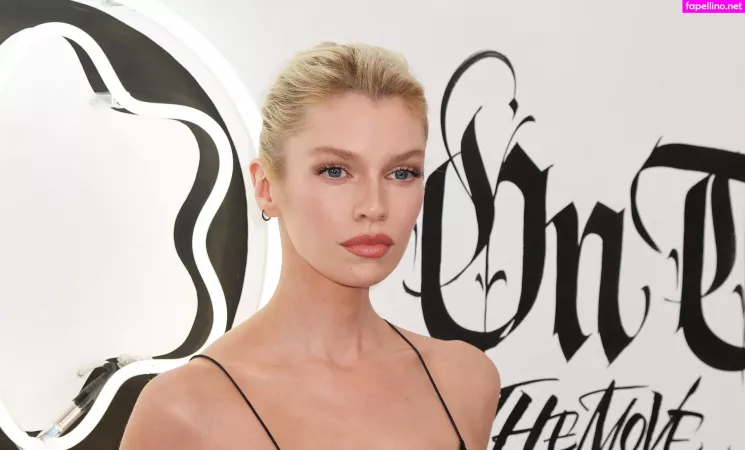Stella Maxwell OnlyFans Thumbnail #0hD3I00MW5