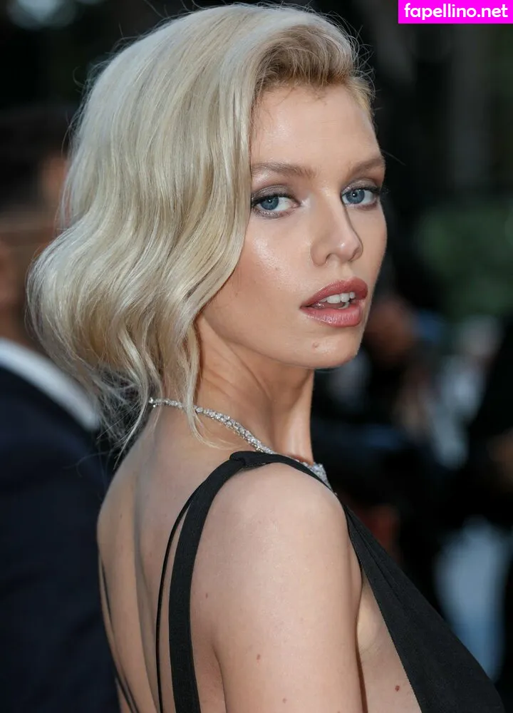 Stella Maxwell, stellamaxwell Nude Leaked OnlyFans Photo #DXGXQi284Y