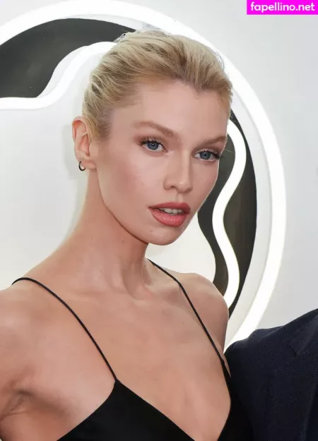 Stella Maxwell OnlyFans Thumbnail #GO3b7qhzka