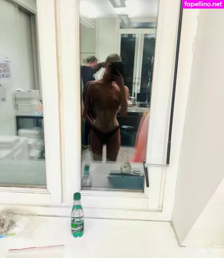 Stella Maxwell OnlyFans Thumbnail #l9z0zYbWiE