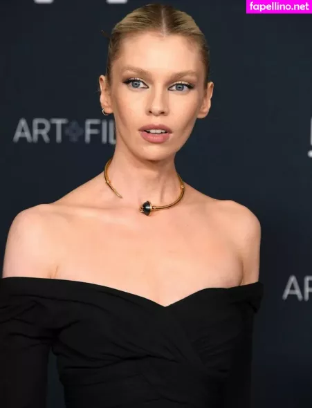 Stella Maxwell OnlyFans Thumbnail #wKtf6Jfklc