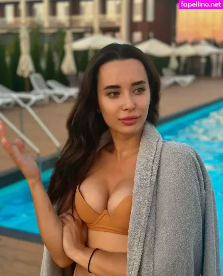 Stella Mkrtn OnlyFans Thumbnail #kgltYfakrS