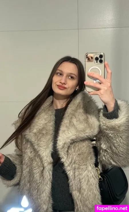 Stella S3s Main Profile Photo