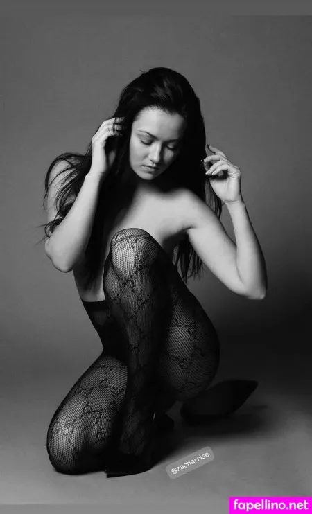 Stella Stoyanov OnlyFans Thumbnail #lpUX66DBnY