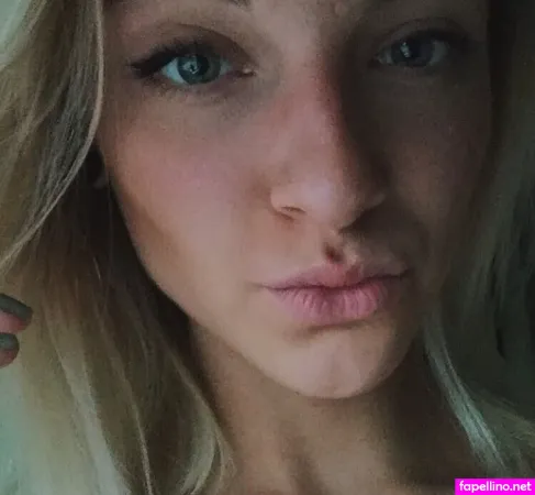 Stella The Light OnlyFans Thumbnail #LXCvlOi8r1