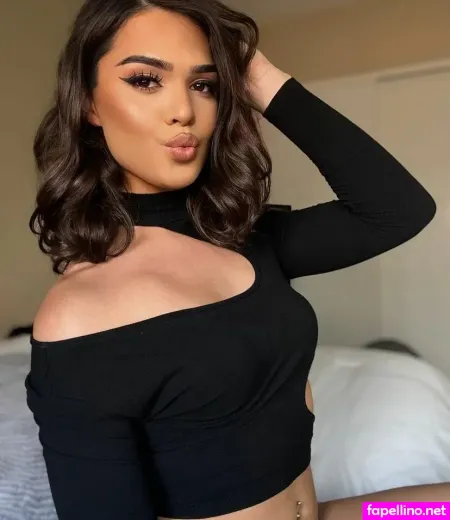 Stella Valenciaga OnlyFans Thumbnail #ge71lcDc5t