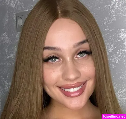 Stella Wilson OnlyFans Thumbnail #Niw3d5ug9P
