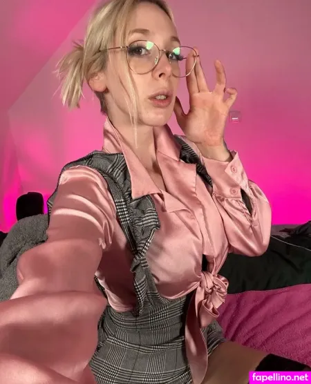 Stellacinderella OnlyFans Thumbnail #EZqG9sTyGs