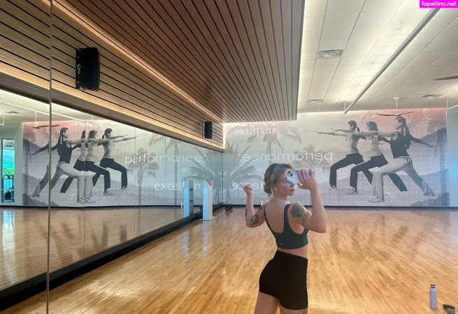 Stellafreexxx OnlyFans Thumbnail #KB4tW2vgzo