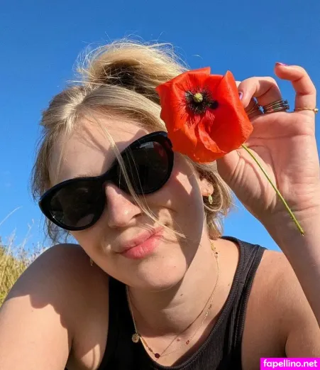 Stellamarisol 17 OnlyFans Thumbnail #4Tza7QmqAm