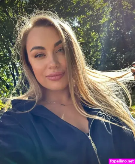 Stellamooon OnlyFans Thumbnail #ada3LENIfo
