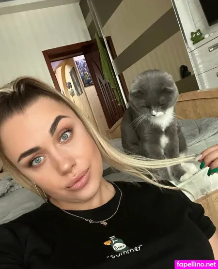 Stellamooon OnlyFans Thumbnail #kmeZ8S2buo